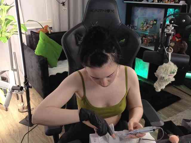 Kira_Li_Lime