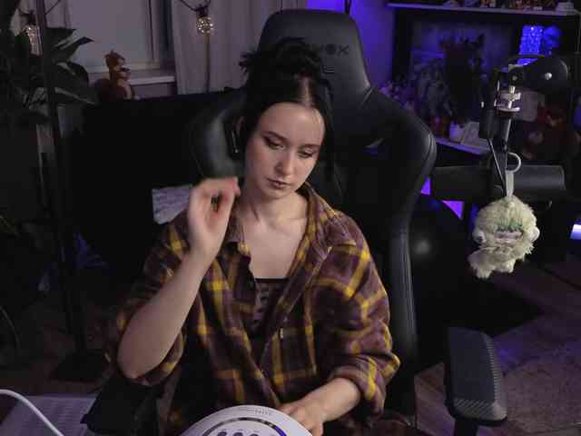 Kira_Li_Lime webcam