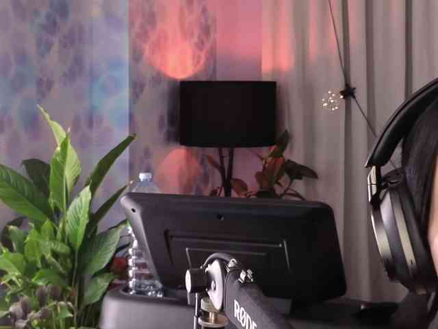 Kira_Li_Lime webcam