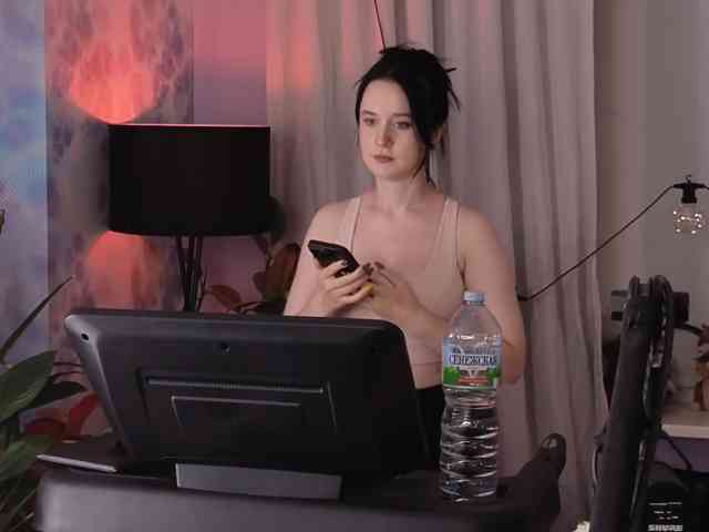 Kira_Li_Lime webcam