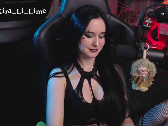 Модель: Kira_Li_Lime