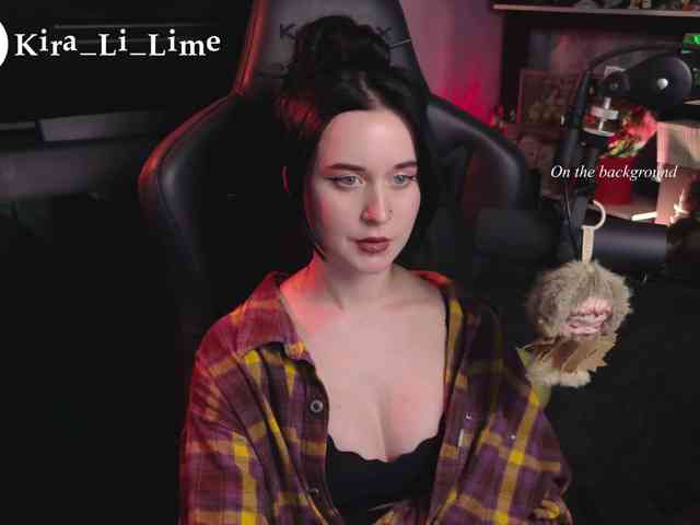 Модель: Kira_Li_Lime