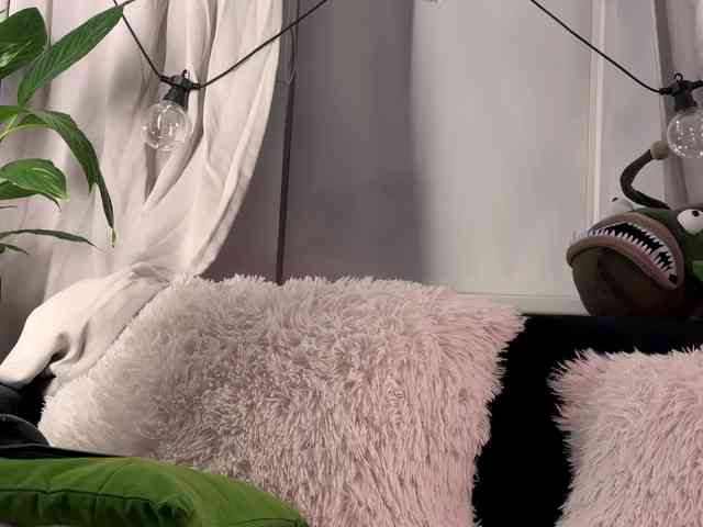 Модель: Kira_Li_Lime