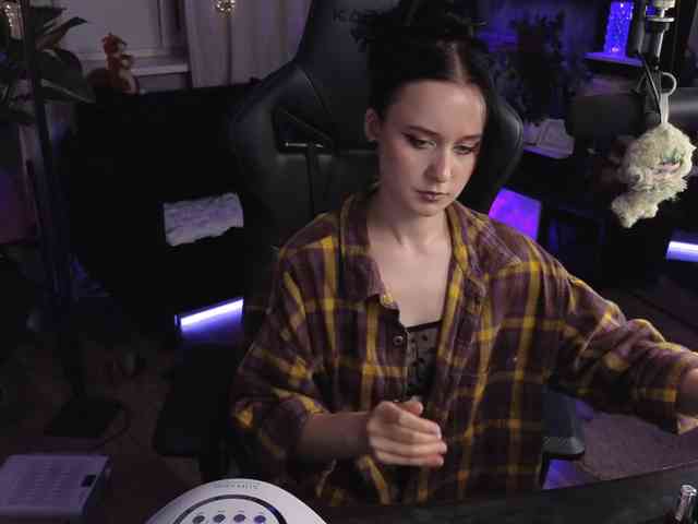 Kira_Li_Lime webcam