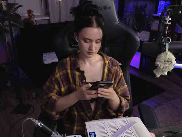 Kira_Li_Lime webcam