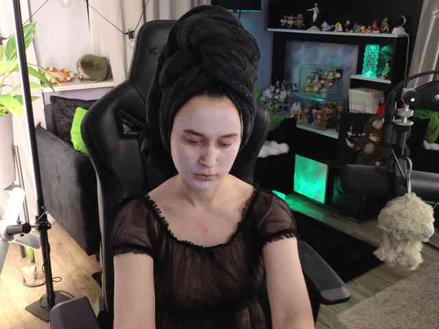 Модель: Kira_Li_Lime