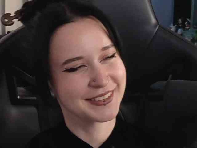 Kira_Li_Lime webcam