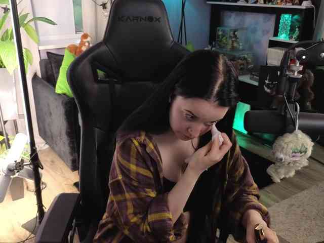 Kira_Li_Lime webcam
