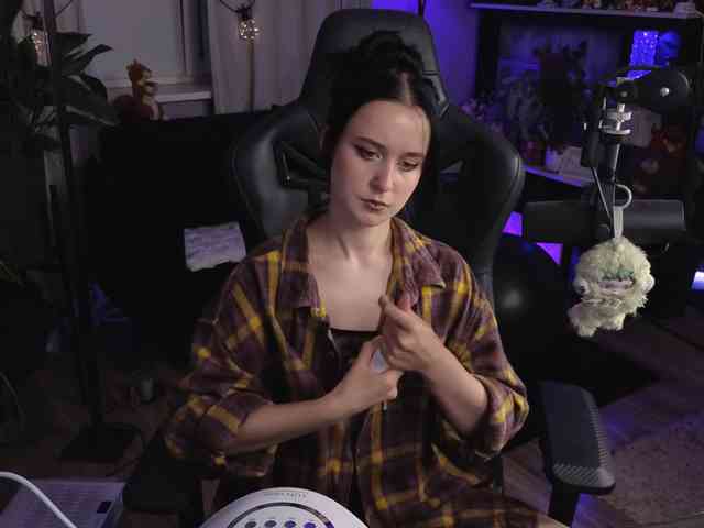 Kira_Li_Lime webcam