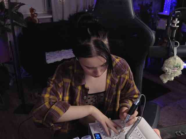 Kira_Li_Lime webcam