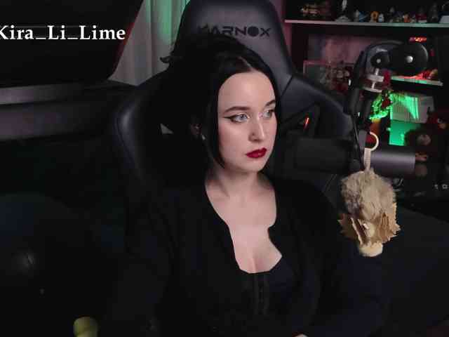 Модель: Kira_Li_Lime