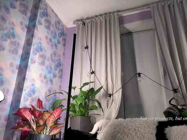 Модель: Kira_Li_Lime