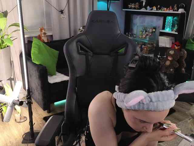 Kira_Li_Lime webcam