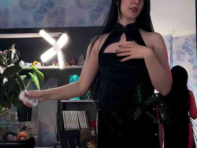 Модель: Kira_Li_Lime