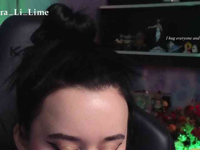 Модель: Kira_Li_Lime