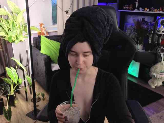 Kira_Li_Lime webcam