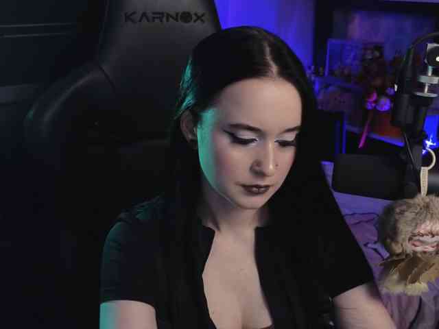 Модель: Kira_Li_Lime