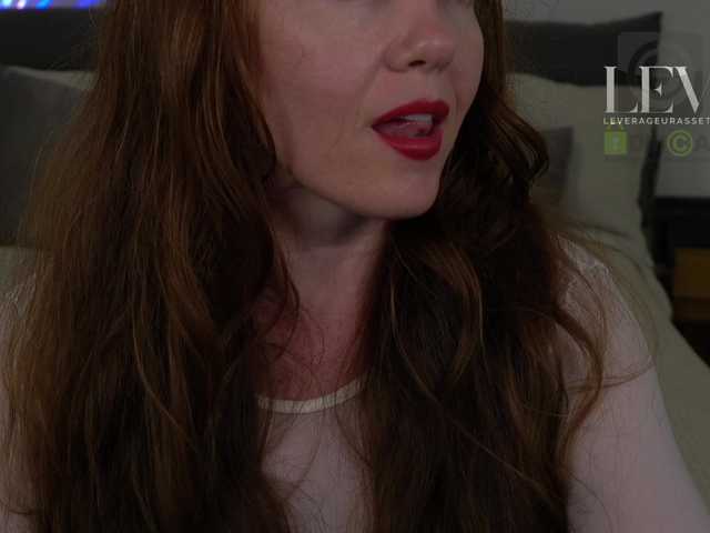 levurassets live cam on BongaCams