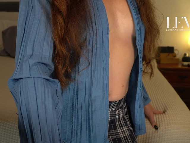 levurassets live cam on BongaCams