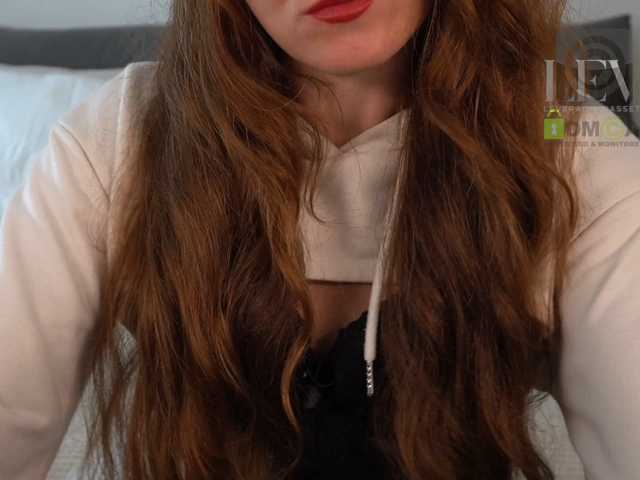 levurassets live cam on BongaCams
