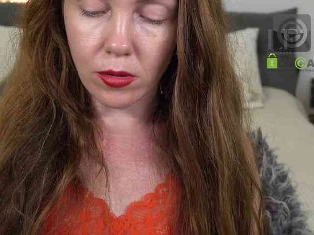 LeverageURAssets webcam