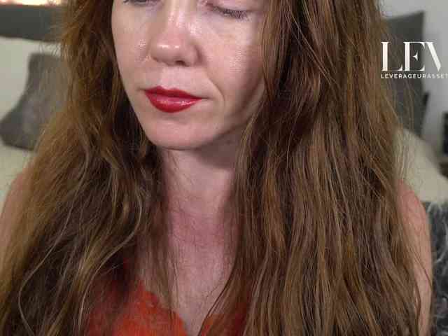 LeverageURAssets webcam