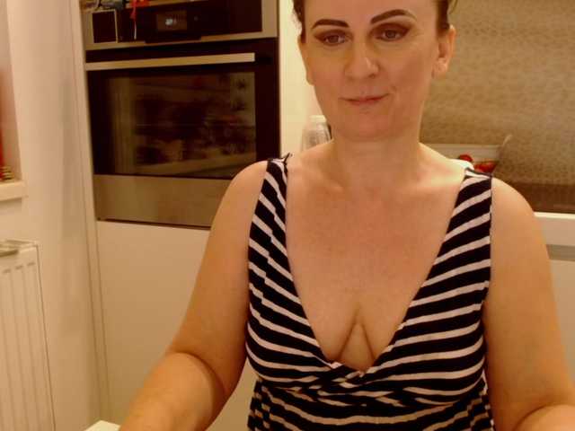 JacquiGray live cam preview