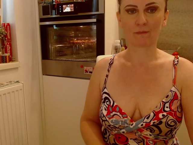 JacquiGray live cam preview
