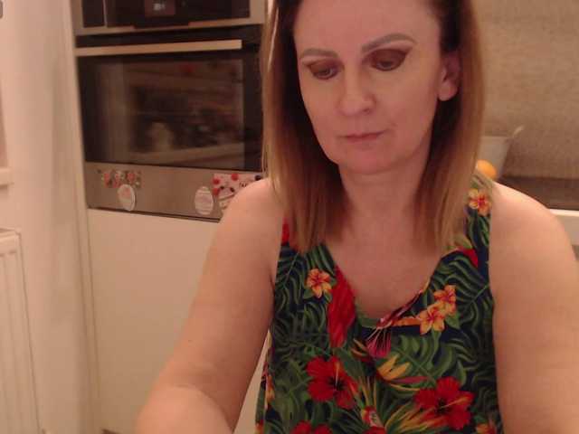 JacquiGray's BongaCams show and profile