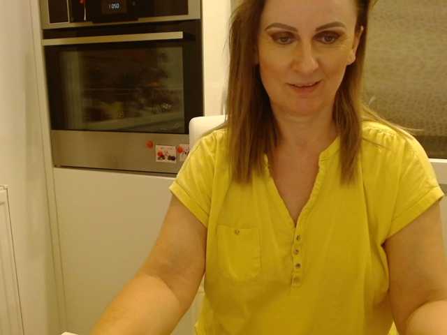 JacquiGray live cam preview