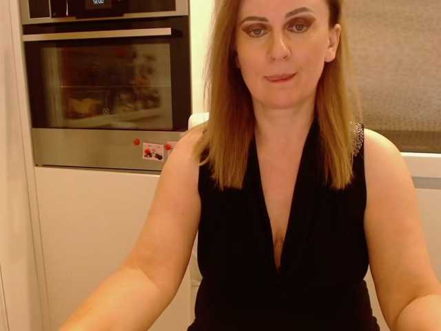 JacquiGray live cam preview