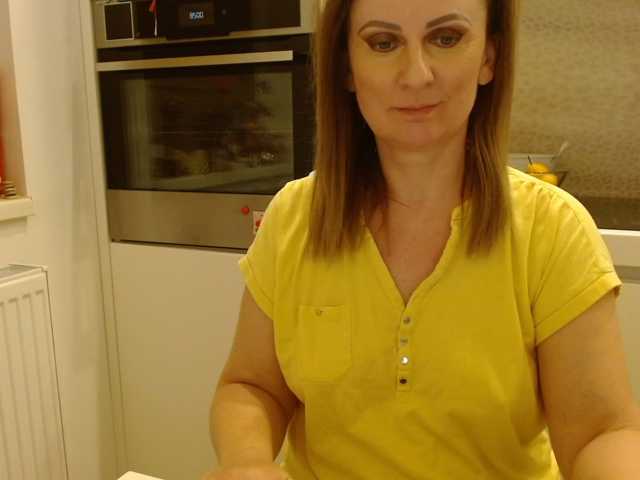 JacquiGray live cam preview