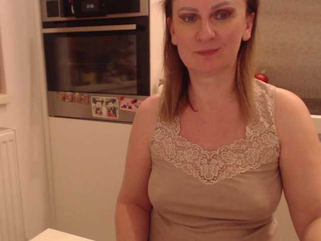 JacquiGray live cam on BongaCams