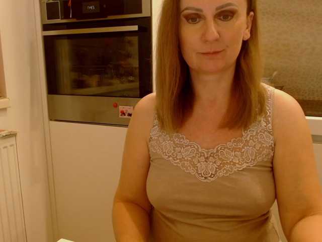 JacquiGray live cam preview