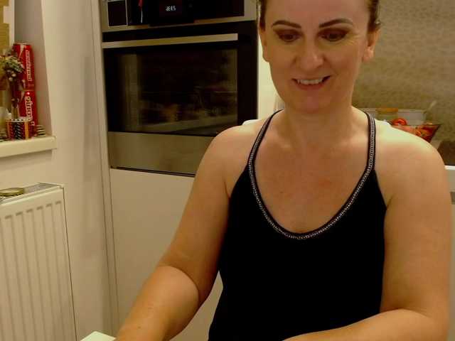 JacquiGray live cam preview