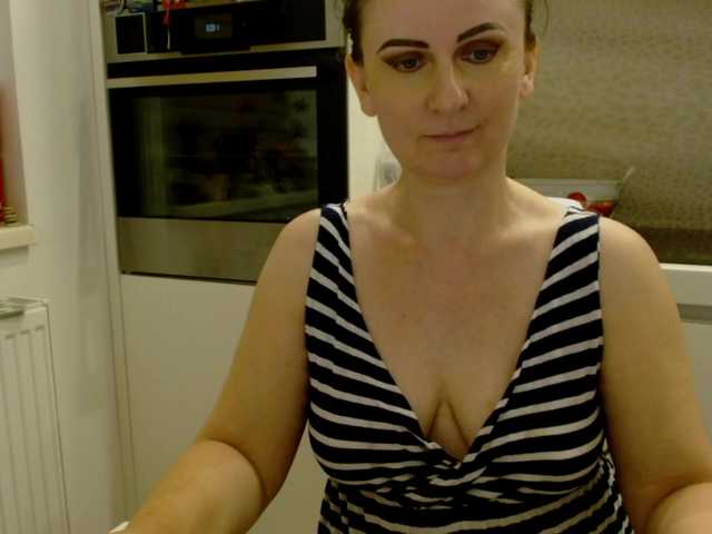 JacquiGray live cam preview