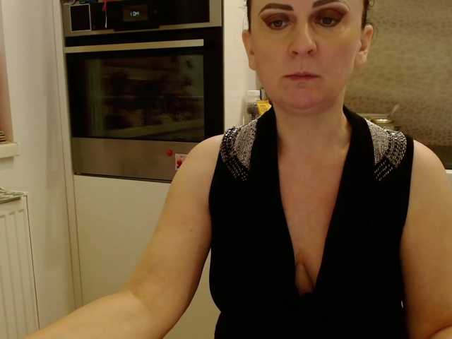 JacquiGray live cam preview