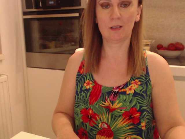 JacquiGray live cam on BongaCams