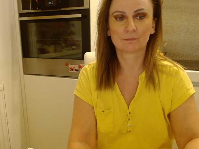 JacquiGray live cam preview
