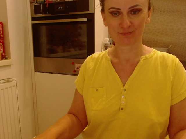 JacquiGray live cam preview
