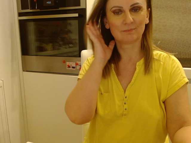 JacquiGray live cam preview