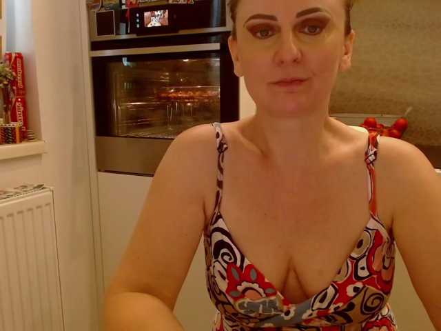 JacquiGray live cam preview