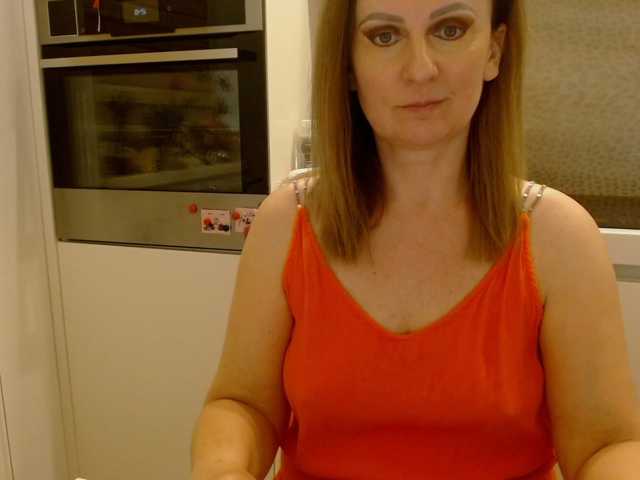 JacquiGray live cam preview