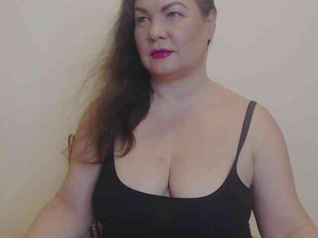 Lady-Adrianna