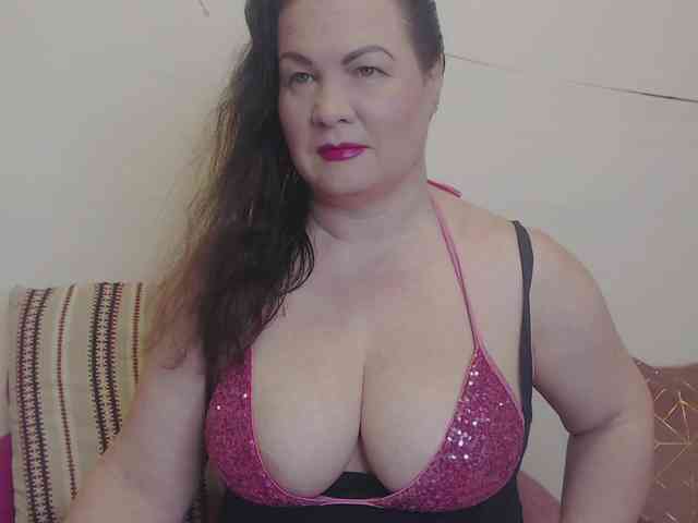 Lady-Adrianna Lady-Adrianna