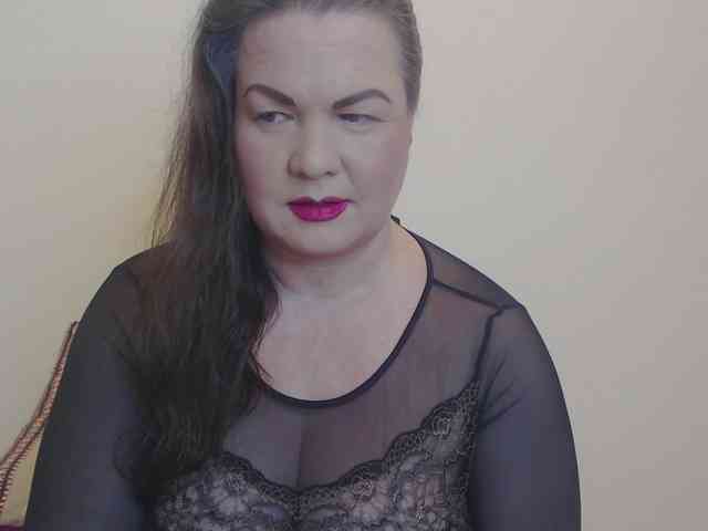 Lady-Adrianna