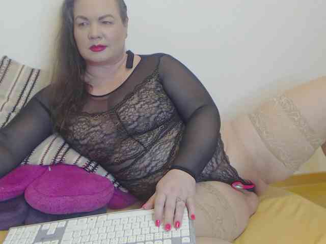 Lady-Adrianna Lady-Adrianna