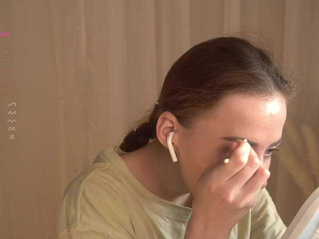 BlackWidow22's BongaCams show and profile