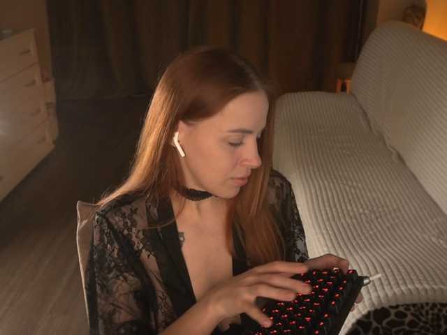 BlackWidow22 live cam on BongaCams