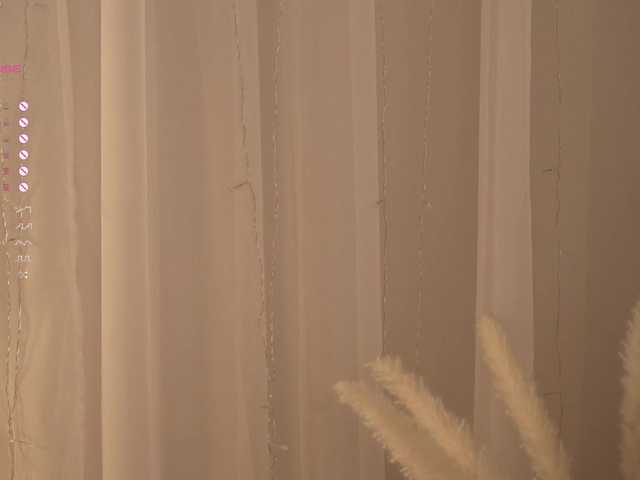 BlackWidow22's BongaCams show and profile